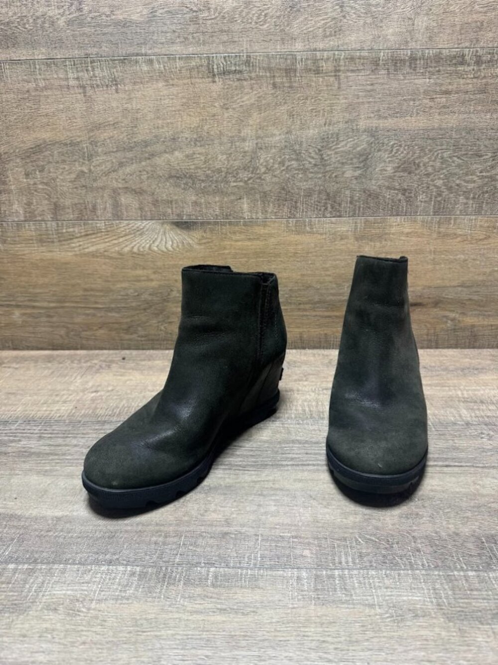 Sorel Joan of Artic Wedge II Zip Black Leather Booties Women's Size 7